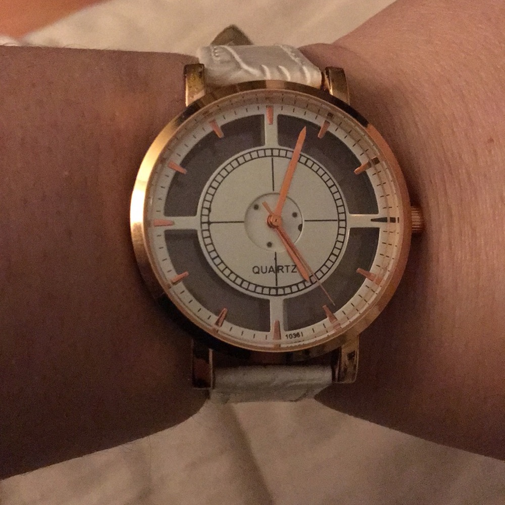 Watch - Picture 2 of 2
